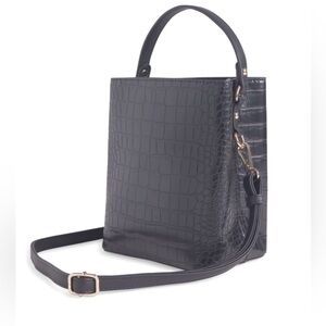 AOTA Elena Bucket Bag in Black - NEW!